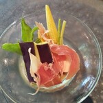 THE SODOH HIGASHIYAMA KYOTO - 生ハムと旬のお野菜、水茄子がみずみずしくとっても美味しかったです。