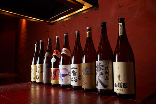 Matsugen - おそばに合う地酒や焼酎の他、ワインなどもご用意しております。