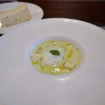 本日のスープ/グリーンピースのポタージュ