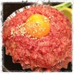 焼肉 静龍苑 - あぶりユッケ(1,600円)