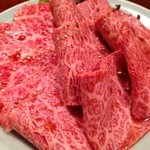 焼肉 静龍苑 - 上ロースとカルビ