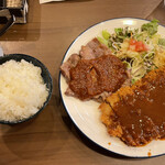 神戸ビーフ館 グリルなかがわ - ステーキコンビ（ビフカツ）ご飯大盛り