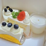 鯖江菓子工房 Yamahatsu   - 抹茶のケーキ、ショートケーキ、レアチーズ、白いプリン