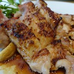 Furenchi na - 鶏もも肉の塩糀漬けグリエ 粒マスタードソース