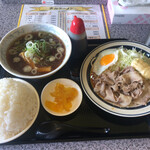 旭川ラーメン天山 - ラーメン定食（正油・しょうが焼き）