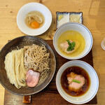 Ramen FeeL - つけ麺スープダブル