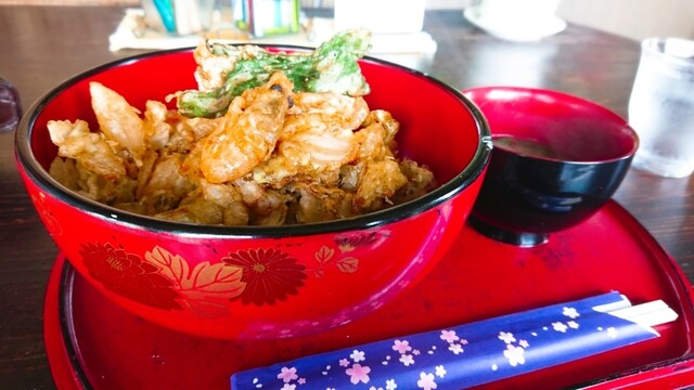 軽食・喫茶 ピエロ - 錦岡（喫茶店）