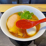 超純水採麺 天国屋 - 香ばしい醤油の風味が有りながらカドは無く、まろやかな中に深みの有る味