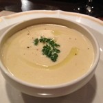 キャトルラパン - ◆●◆安納芋のスープ、甘い。。この店での定番の一つだ。