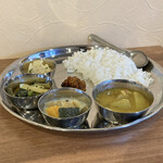 東インドオディシャ食堂 パツカリー - 菜食ターリーセット