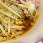 ラーメン二郎 - タレ
