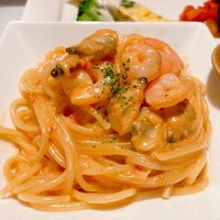 ニコラス 新橋店 - トマトクリームパスタと