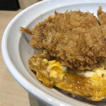 とんかつ檍のカレー屋 いっぺこっぺ - かつ丼（後のせ）