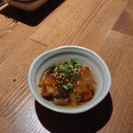 えんや - お通しは魚だった。