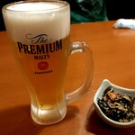 Sushi Izakaya Yataizushi - 生ビール、お通し