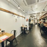 Suehiro Gyouza - 店内