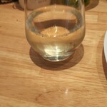 ボーノ - カルロマーノ グリッロ  シャルドネ   550円（グラス）