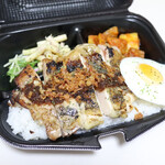 おべんと TanTan - 炭火焼き鶏もも一枚ステーキ弁当 バターステーキ