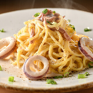 We recommend the monthly lunch specials♪ The chewy fresh wheat-flavored pasta is also a must-try.