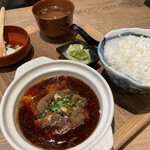 肉汁餃子のダンダダン - 麻婆豆腐定食825円