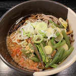 そば処 弁菜亭 - 山菜そば　460円