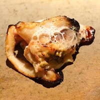 アカ - ハマグリの炭火焼き