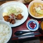 Hairiya - 鶏唐揚げ&もつ煮込定食