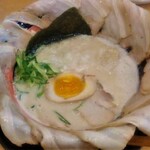 九州ラー麺 加虎 - エースチャーシュー