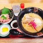 Ichi kiki - 中華ミニ丼セット(鶏白湯、ネギトロ)