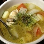 Pepek - はっつんディッシュ２☆野菜とソーセージでスープなヤーツ( ^ω^ )って注文(笑)お野菜たっぷりで美味い( ^ω^ )