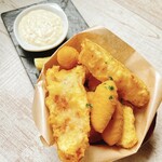 O RESTO la med. - フィッシュ(カレイ）＆チップス　タルタルソースを添えて