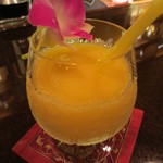 バー クラスター - マンゴーのカクテル