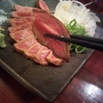 マゴコロ - 和片”ラム芯”のたたき風レアステーキ（800～1,000円）