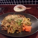 マゴコロ - 裏メニュー　タルタルやきそば