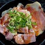 Ramen光鶏 - レアチャー丼(400円税込)