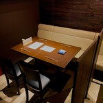 Toriya - テーブル席(テーブルを繋げて団体のご利用も可能です)