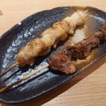 夜通し酒場 - もも＆砂肝（塩、各110円）