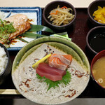 海鮮丼専門店 魚とおこめとドンブリと - 平日限定日替わり定食