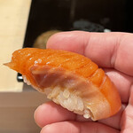 登喜和鮨 - 新発田梶川産の桜鱒醤油