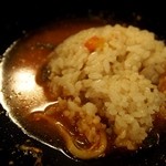 おっくん堂 - 炊き込みご飯は残ったタレに投入