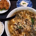 福華 - 酸辣湯麺セット