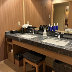 琵琶湖畔 おごと温泉 湯元館 - 洗面所も広く2つあるの良かったです❣️