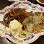 金町製麺 - おつまみ盛り合わせ