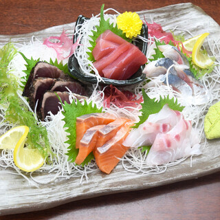 Fresh fish from Kyushu! ! Assorted sashimi