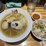 177334930 - 煮玉子中華蕎麦　チャーシュー丼