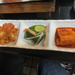 安兵衛 - キムチ盛り合わせ