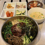 李さんの台所 - 韓国風牛肉丼全容