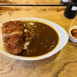 喫茶チロル - 厚切りカツカレー