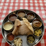 南インド料理 羊屋 - ミールス