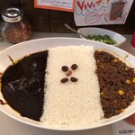 VOVO - 特盛　ご飯450ｇ　どーんとしたお皿にてんこ盛り